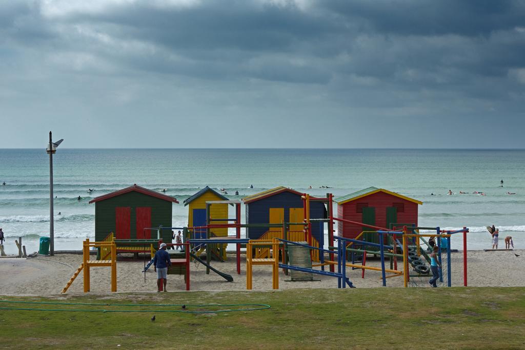 Surferscorner Self Catering Apartments Muizenberg Kültér fotó