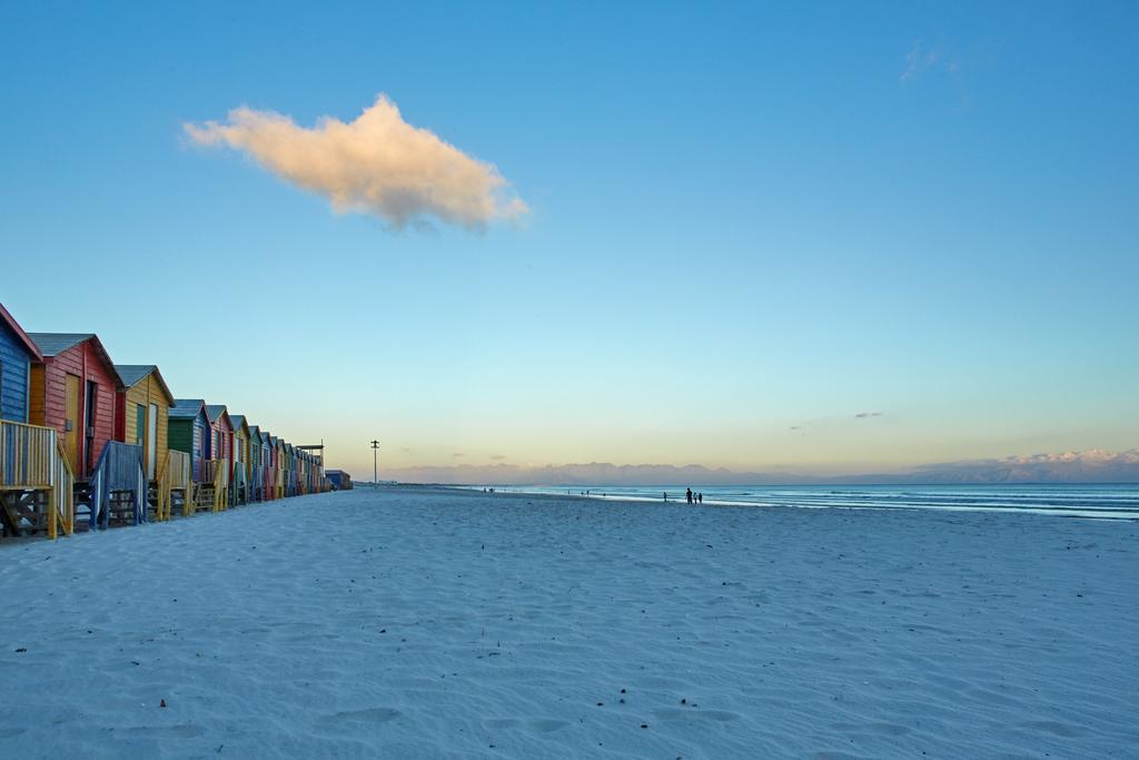 Surferscorner Self Catering Apartments Muizenberg Kültér fotó