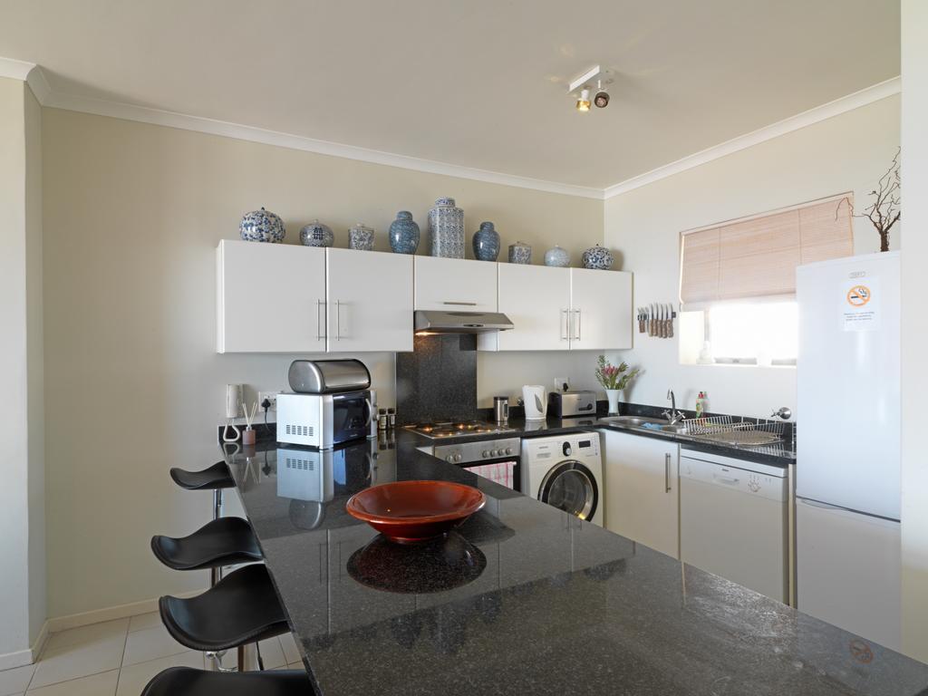 Surferscorner Self Catering Apartments Muizenberg Kültér fotó