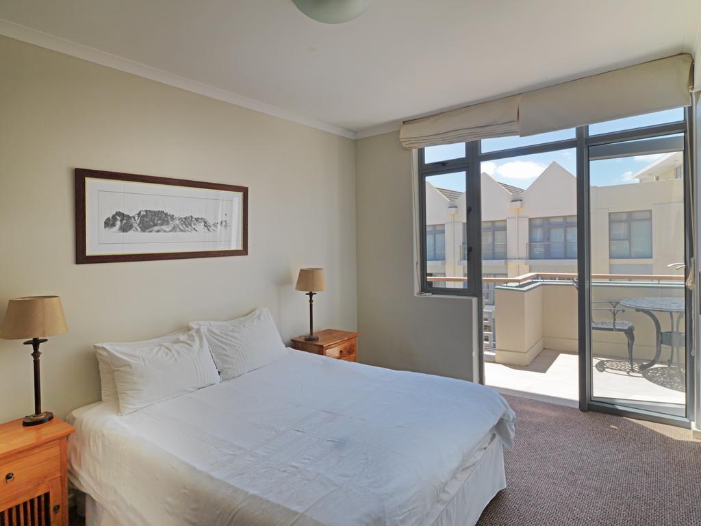 Surferscorner Self Catering Apartments Muizenberg Kültér fotó